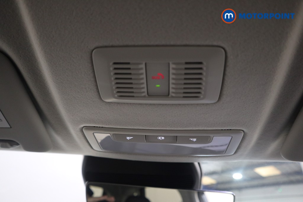 Mg Motor Uk ZS Trophy Automatic Petrol-Electric Hybrid SUV - Stock Number (1618437) - 11th supplementary image