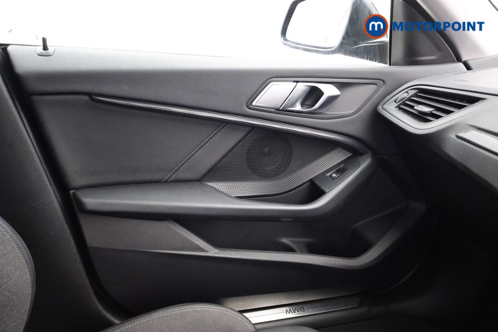 BMW 2 Series Sport Manual Petrol Saloon - Stock Number (1618688) - 8th supplementary image