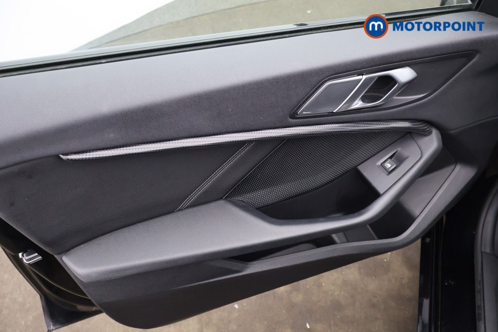 BMW 2 Series Sport Manual Petrol Saloon - Stock Number (1618688) - 18th supplementary image