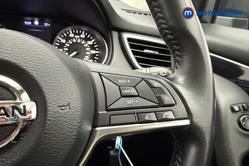 Nissan Qashqai Acenta Premium Automatic Diesel SUV - Stock Number (1619282) - 8th supplementary image
