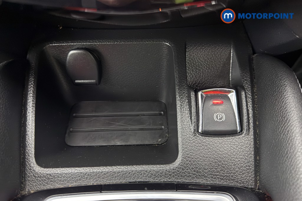 Nissan Qashqai Acenta Premium Automatic Diesel SUV - Stock Number (1619282) - 14th supplementary image
