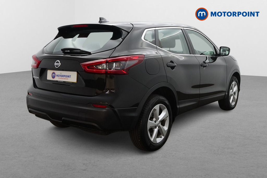 Nissan Qashqai Acenta Premium Automatic Diesel SUV - Stock Number (1619282) - Drivers side rear corner