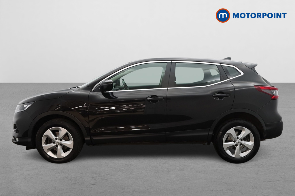 Nissan Qashqai Acenta Premium Automatic Diesel SUV - Stock Number (1619282) - Passenger side