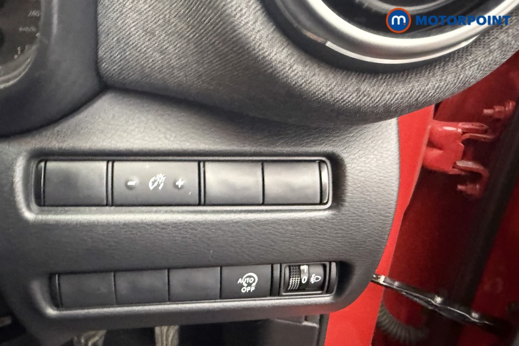 Nissan Juke Acenta Premium Manual Petrol SUV - Stock Number (1619895) - 13th supplementary image