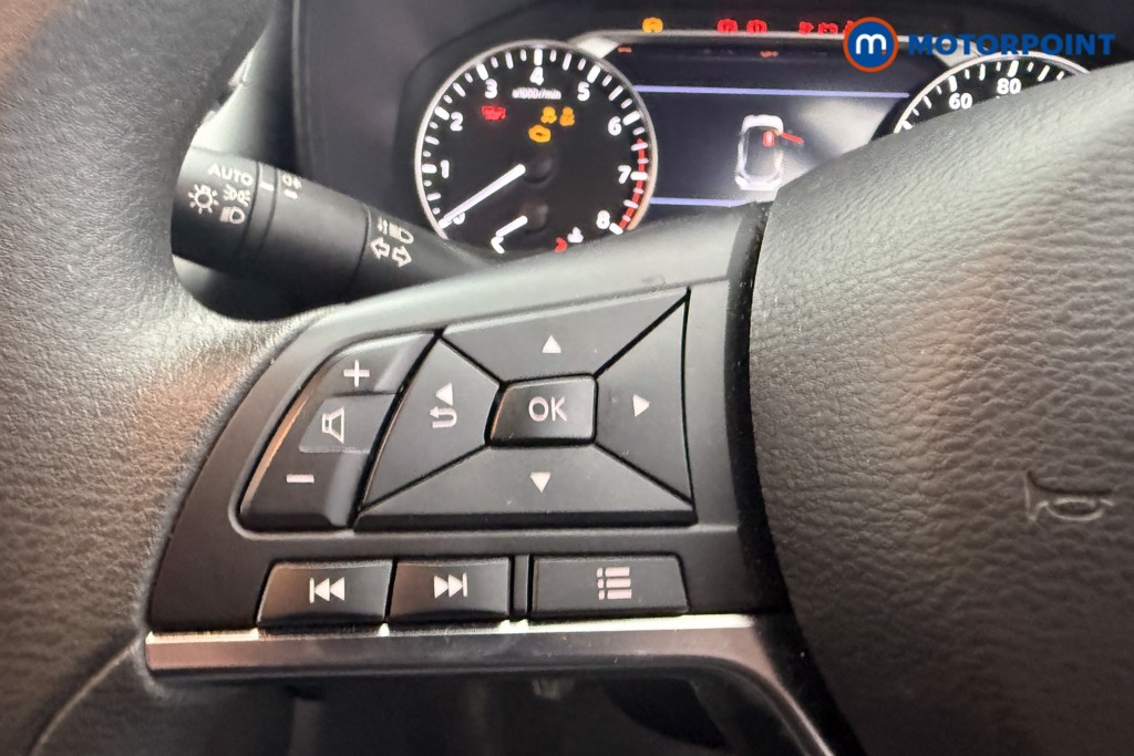 Nissan Juke Acenta Premium Manual Petrol SUV - Stock Number (1619895) - 15th supplementary image