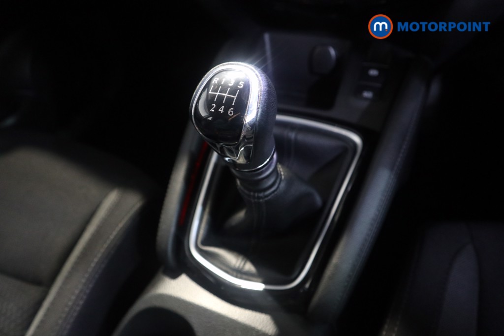 Nissan Qashqai Acenta Premium Manual Diesel SUV - Stock Number (1619983) - 9th supplementary image