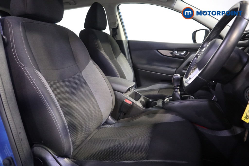 Nissan Qashqai Acenta Premium Manual Diesel SUV - Stock Number (1619983) - 14th supplementary image