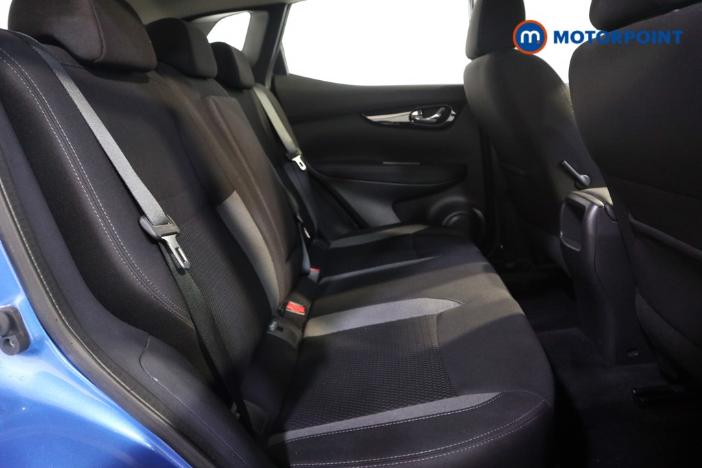 Nissan Qashqai Acenta Premium Manual Diesel SUV - Stock Number (1619983) - 15th supplementary image