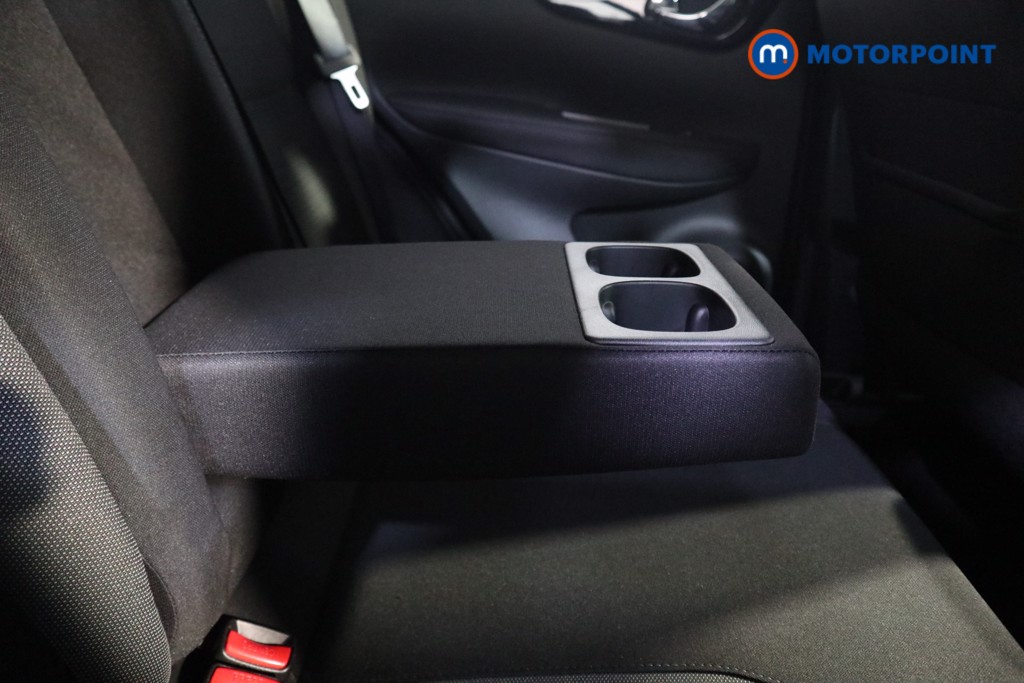 Nissan Qashqai Acenta Premium Manual Diesel SUV - Stock Number (1619983) - 17th supplementary image