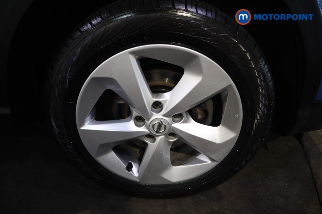 Nissan Qashqai Acenta Premium Manual Diesel SUV - Stock Number (1619983) - 21st supplementary image