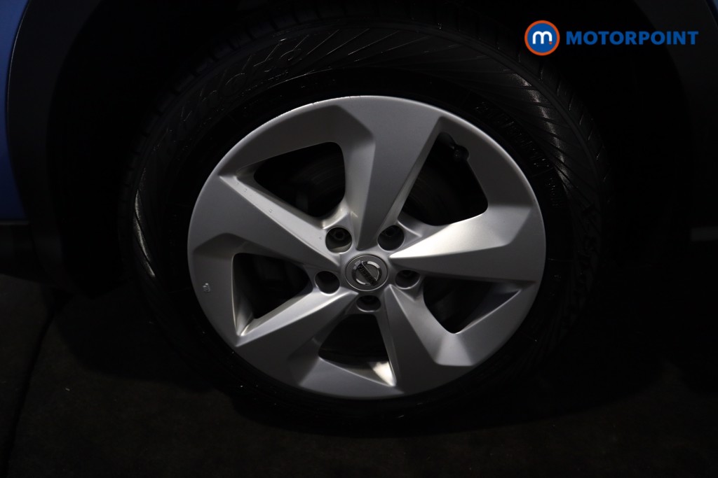 Nissan Qashqai Acenta Premium Manual Diesel SUV - Stock Number (1619983) - 22nd supplementary image