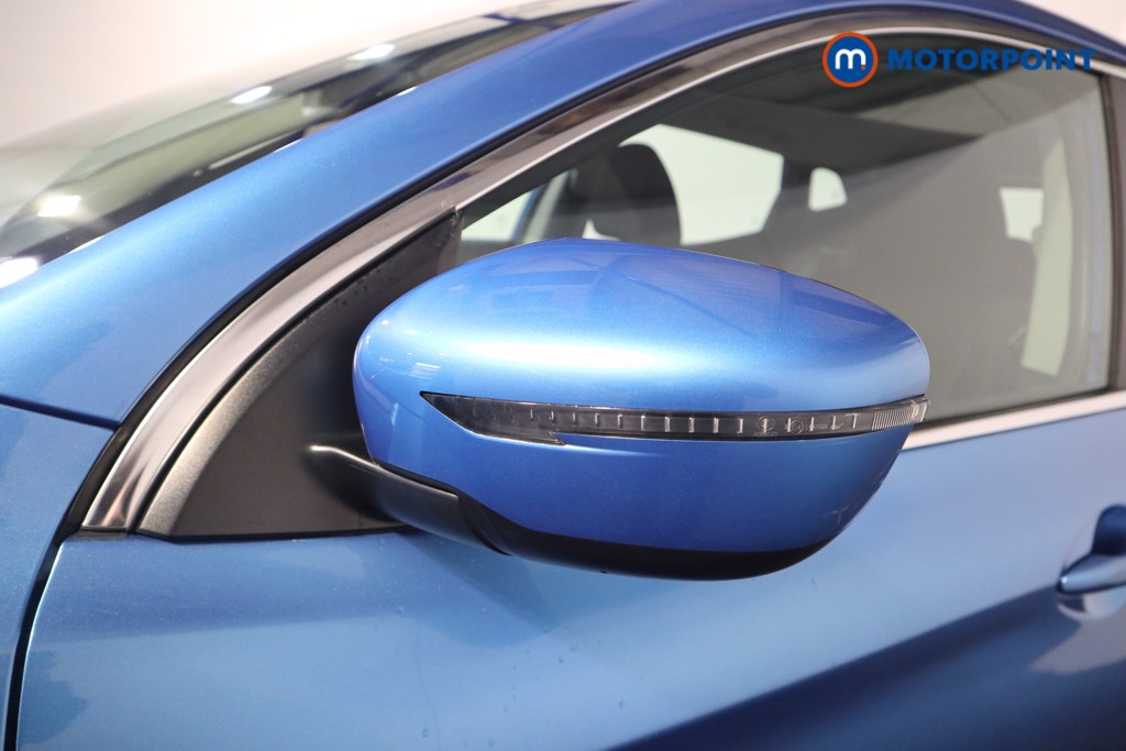 Nissan Qashqai Acenta Premium Manual Diesel SUV - Stock Number (1619983) - 30th supplementary image