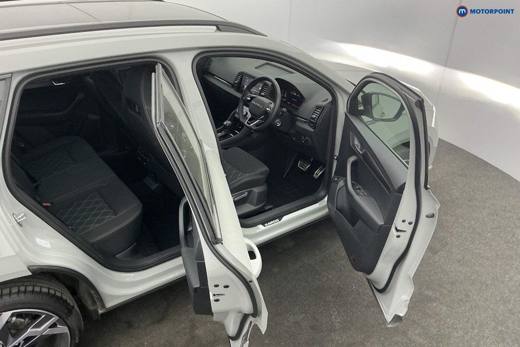 Skoda Karoq Sportline Edition Automatic Petrol SUV - Stock Number (1621015) - 5th supplementary image
