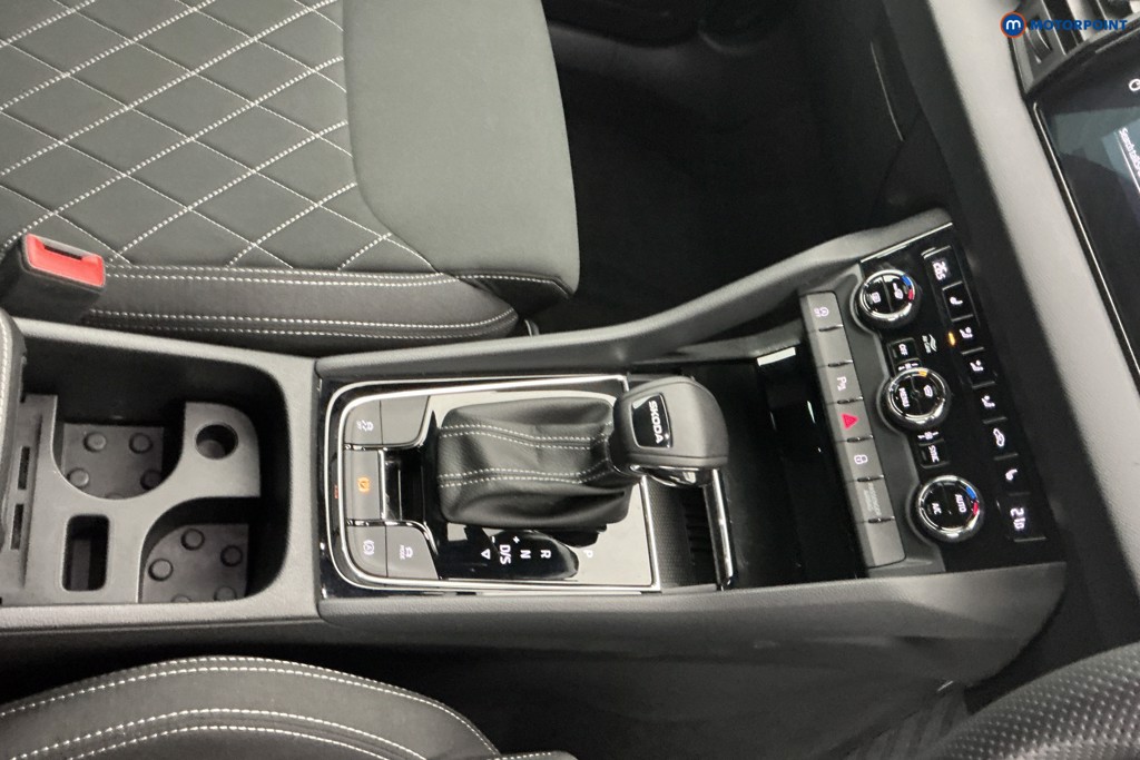 Skoda Karoq Sportline Edition Automatic Petrol SUV - Stock Number (1621015) - 22nd supplementary image