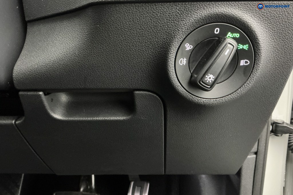 Skoda Karoq Sportline Edition Automatic Petrol SUV - Stock Number (1621015) - 27th supplementary image