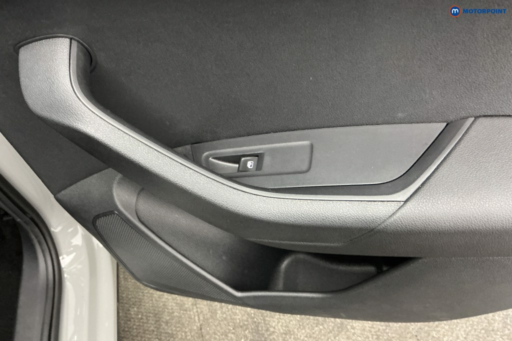 Skoda Karoq Sportline Edition Automatic Petrol SUV - Stock Number (1621015) - 32nd supplementary image