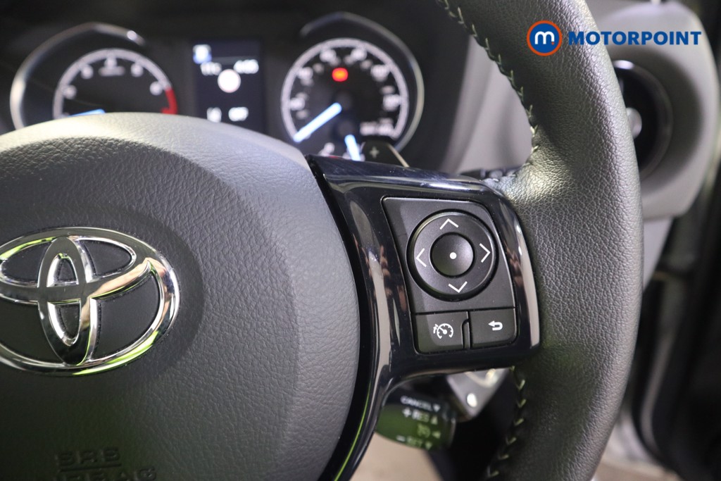 Toyota Yaris Icon Tech Automatic Petrol Hatchback - Stock Number (1621146) - 6th supplementary image