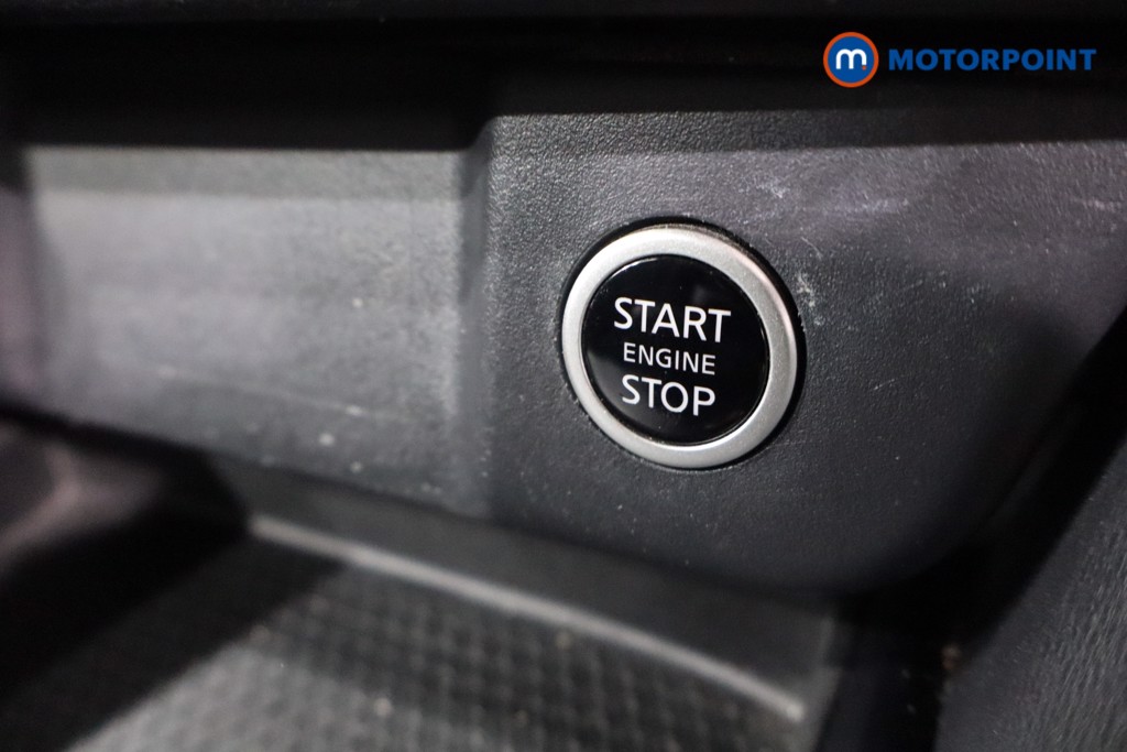 Nissan Qashqai Acenta Premium Automatic Petrol SUV - Stock Number (1621219) - 19th supplementary image