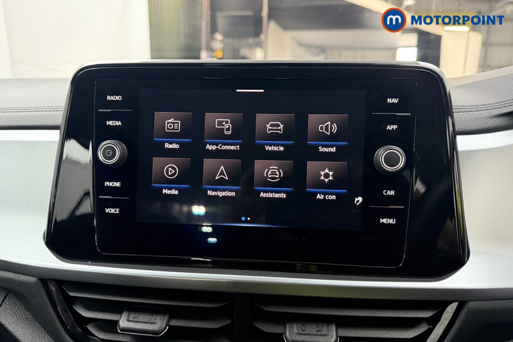 Volkswagen T-Roc Life Automatic Petrol SUV - Stock Number (1621370) - 10th supplementary image