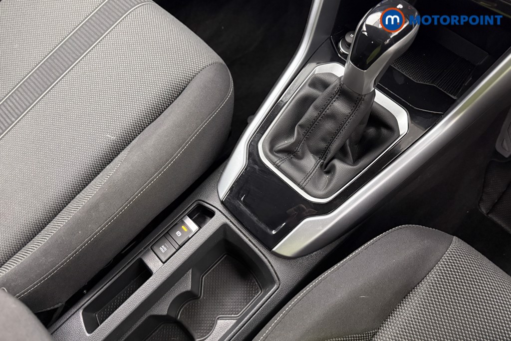 Volkswagen T-Roc Life Automatic Petrol SUV - Stock Number (1621370) - 12th supplementary image