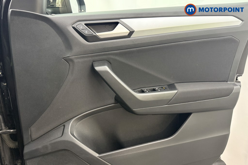 Volkswagen T-Roc Life Automatic Petrol SUV - Stock Number (1621370) - 14th supplementary image