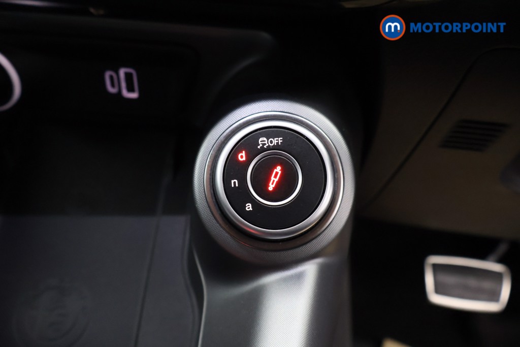 Alfa Romeo Tonale Veloce Automatic Petrol Plug-In Hybrid SUV - Stock Number (1621956) - 14th supplementary image