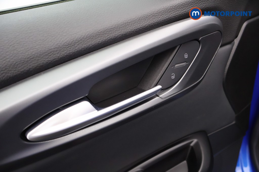 Alfa Romeo Tonale Veloce Automatic Petrol Plug-In Hybrid SUV - Stock Number (1621956) - 37th supplementary image