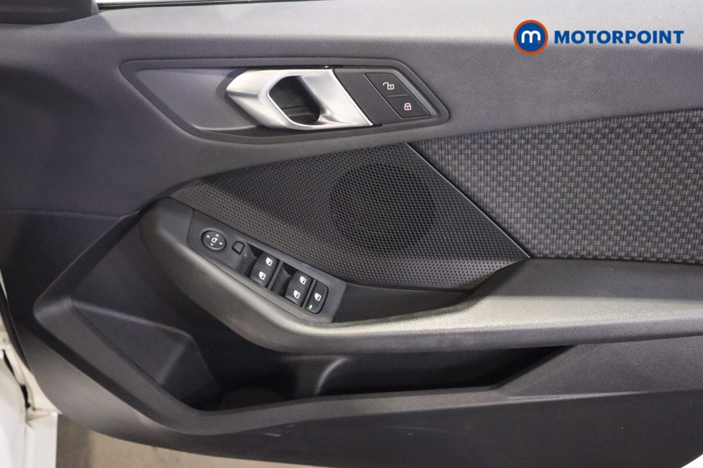 BMW 1 Series SE Manual Petrol Hatchback - Stock Number (1622251) - 13th supplementary image