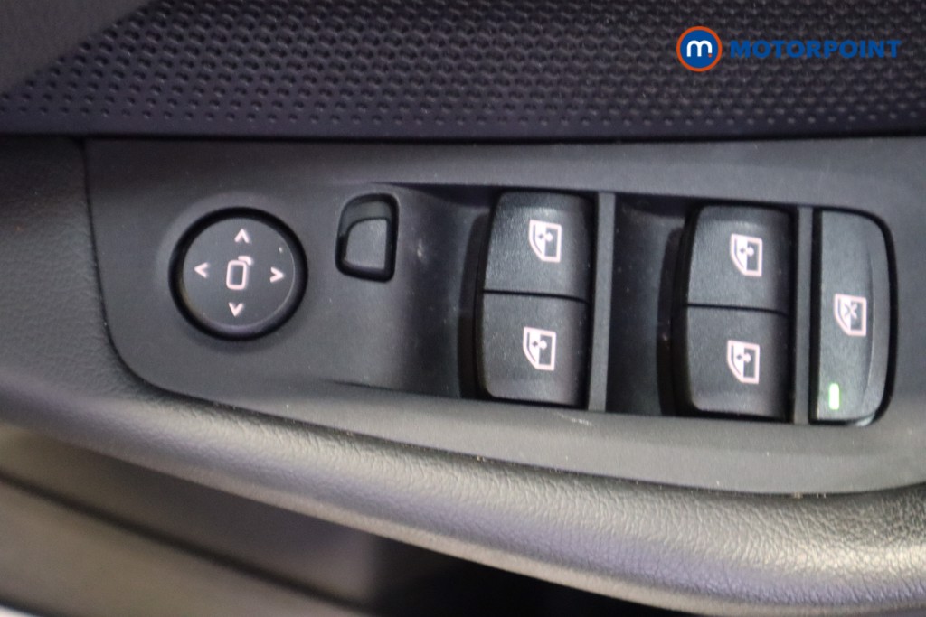 BMW 1 Series SE Manual Petrol Hatchback - Stock Number (1622251) - 15th supplementary image