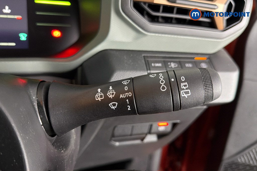 Dacia Duster Extreme Automatic Petrol-Electric Hybrid SUV - Stock Number (1622322) - 7th supplementary image