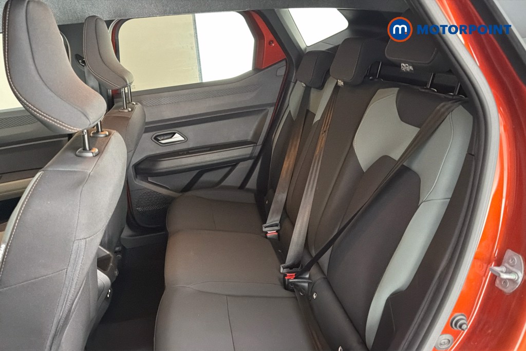 Dacia Duster Extreme Automatic Petrol-Electric Hybrid SUV - Stock Number (1622322) - 28th supplementary image