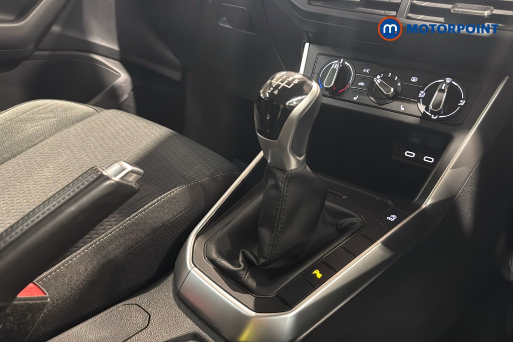 Volkswagen Polo Life Manual Petrol Hatchback - Stock Number (1622475) - 15th supplementary image