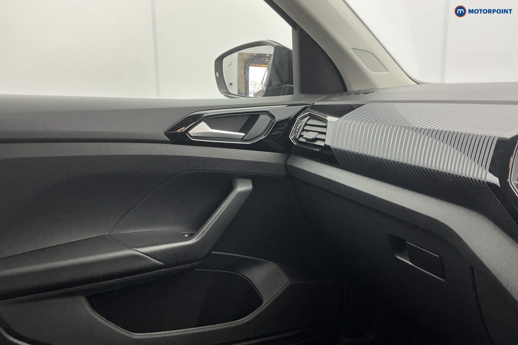 Volkswagen T-Cross Black Edition Manual Petrol SUV - Stock Number (1622525) - 22nd supplementary image