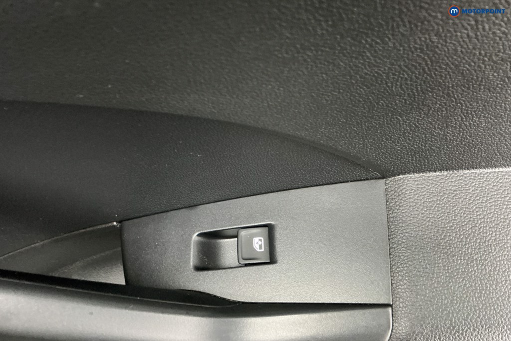 Volkswagen T-Cross Black Edition Manual Petrol SUV - Stock Number (1622525) - 30th supplementary image