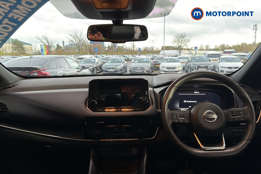 Nissan Qashqai Tekna Automatic Petrol SUV - Stock Number (1622886) - 1st supplementary image