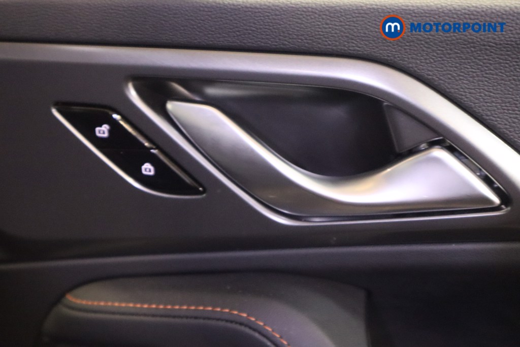 Mg Motor Uk HS SE Automatic Petrol-Electric Hybrid SUV - Stock Number (1622938) - 14th supplementary image