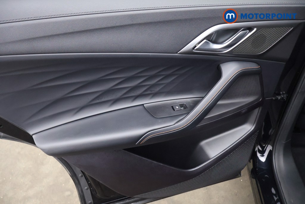 Mg Motor Uk HS SE Automatic Petrol-Electric Hybrid SUV - Stock Number (1622947) - 20th supplementary image