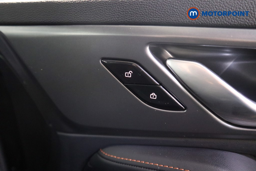 Mg Motor Uk HS SE Automatic Petrol-Electric Hybrid SUV - Stock Number (1622948) - 12th supplementary image