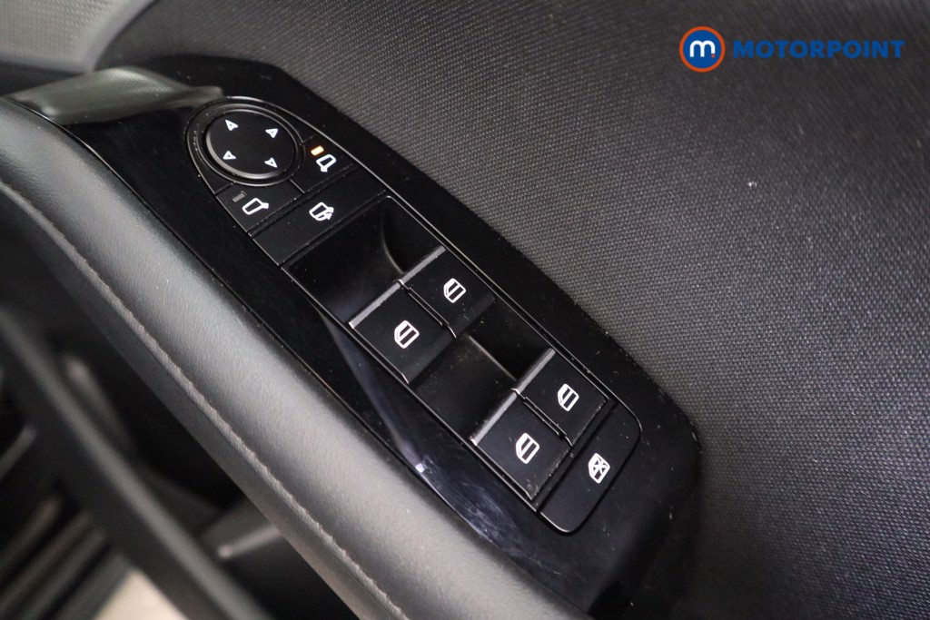 Mazda 3 Exclusive-Line Automatic Petrol Hatchback - Stock Number (1623174) - 15th supplementary image