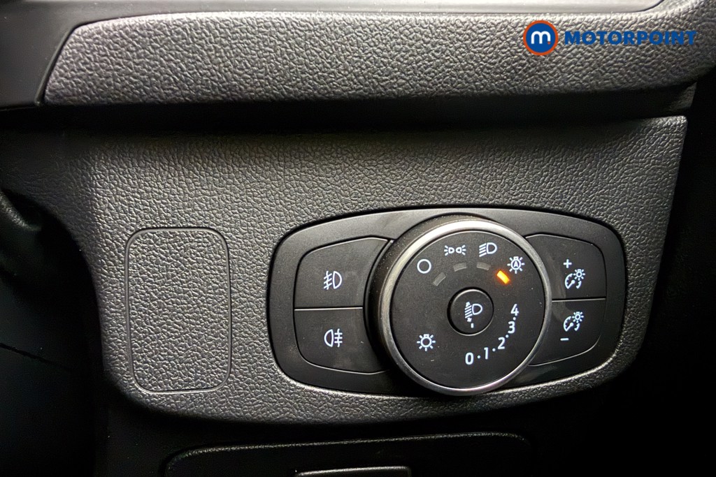 Ford Focus Titanium Manual Diesel Estate - Stock Number (1623905) - 17th supplementary image