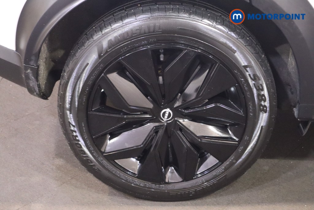 Nissan Juke Acenta Manual Petrol SUV - Stock Number (1624012) - 12th supplementary image