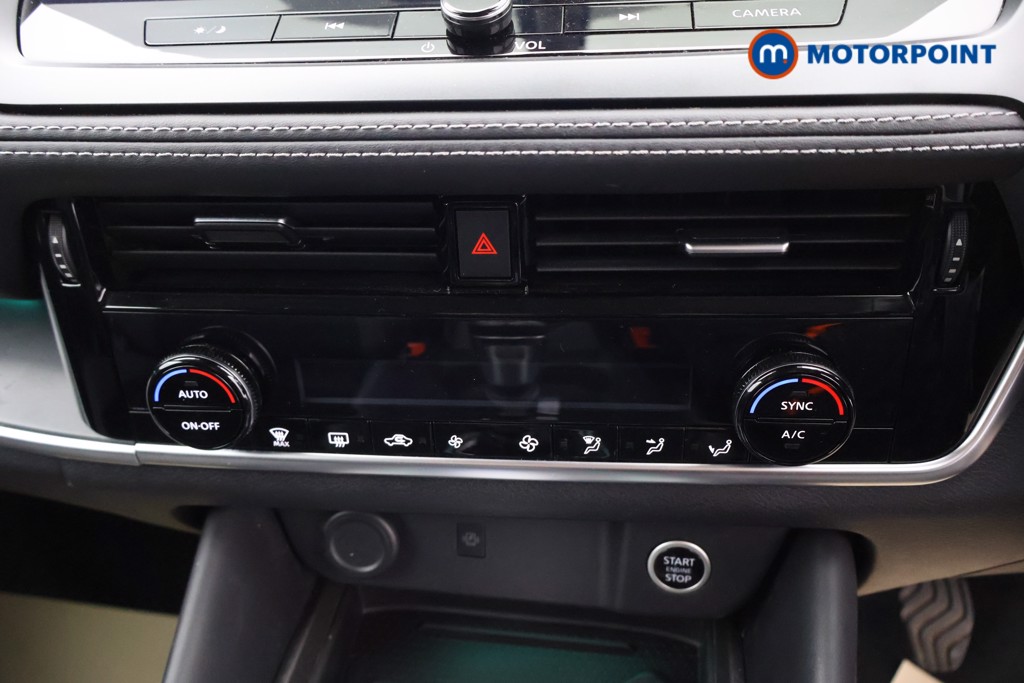 Nissan Qashqai N-Connecta Manual Petrol SUV - Stock Number (1624084) - 14th supplementary image