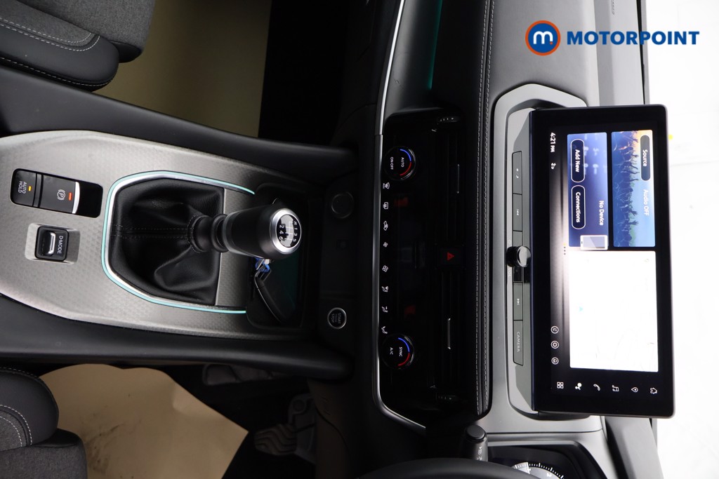 Nissan Qashqai N-Connecta Manual Petrol SUV - Stock Number (1624084) - 19th supplementary image