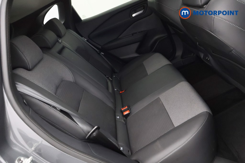 Nissan Qashqai N-Connecta Manual Petrol SUV - Stock Number (1624084) - 24th supplementary image