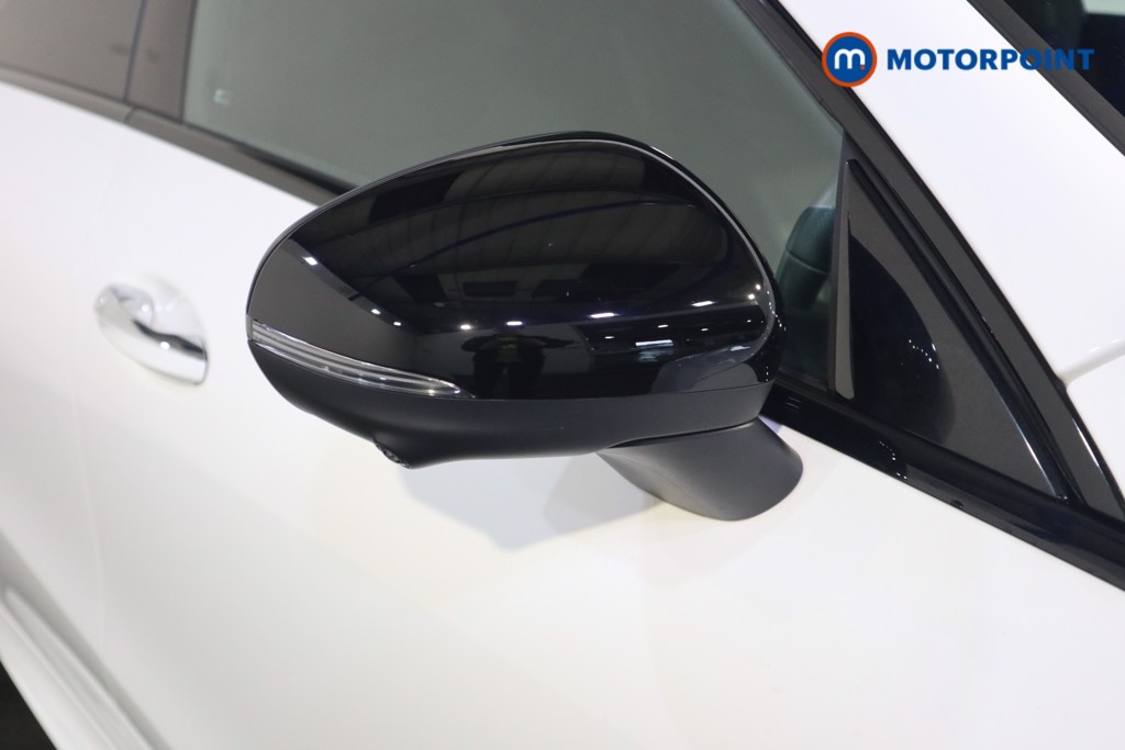 Mercedes-Benz CLA Amg Line Automatic Petrol Coupe - Stock Number (1624105) - 32nd supplementary image