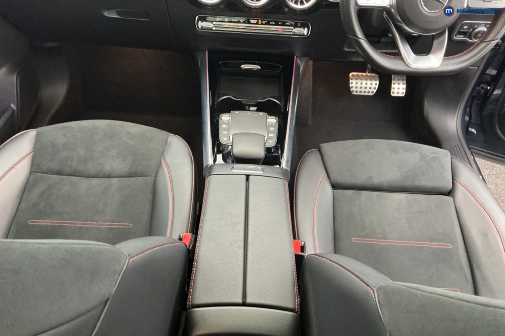 Mercedes-Benz GLA Amg Line Automatic Petrol SUV - Stock Number (1624283) - 12th supplementary image