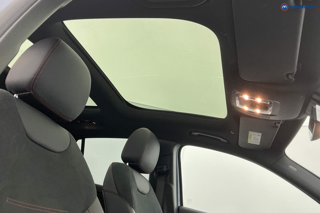 Mercedes-Benz GLA Amg Line Automatic Petrol SUV - Stock Number (1624283) - 17th supplementary image