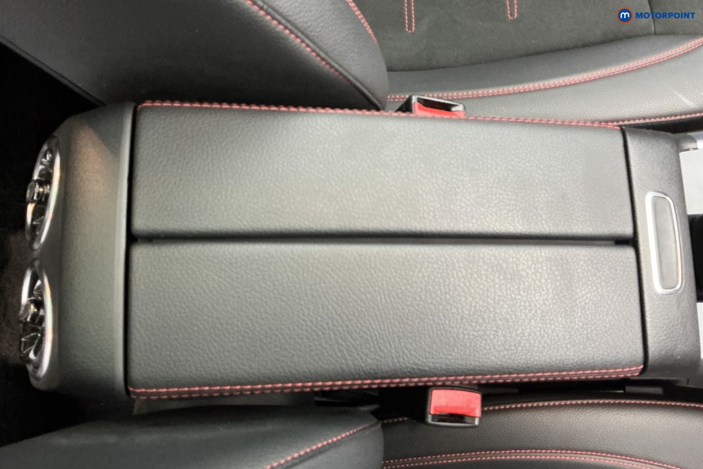 Mercedes-Benz GLA Amg Line Automatic Petrol SUV - Stock Number (1624283) - 18th supplementary image