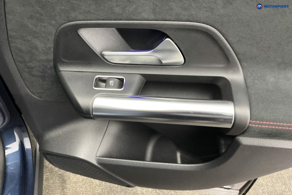 Mercedes-Benz GLA Amg Line Automatic Petrol SUV - Stock Number (1624283) - 31st supplementary image