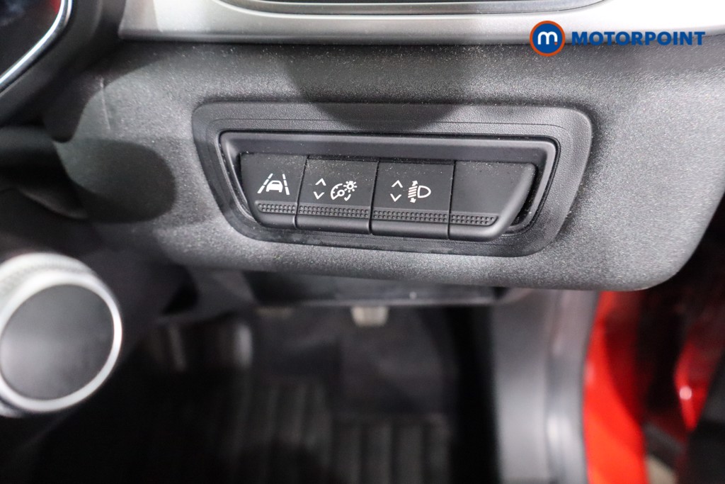 Renault Captur Iconic Manual Diesel SUV - Stock Number (1624461) - 17th supplementary image
